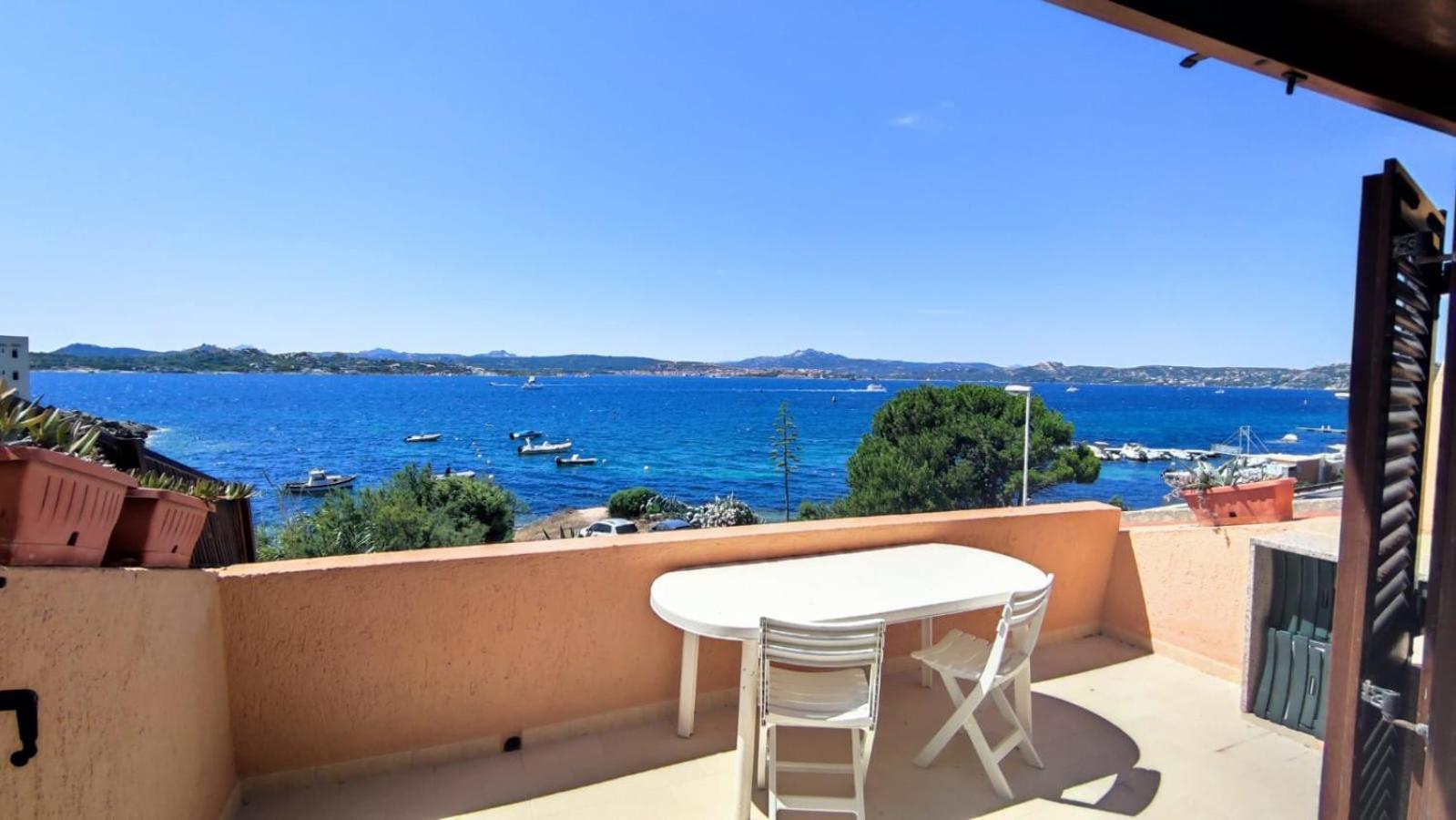 Appartamento Oltremare Vista Mare La Maddalena  Buitenkant foto